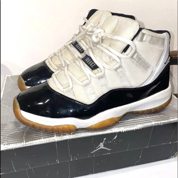 Authentic Jordan 11 Retro Concord 2000 Size 9.5 - Picture 2 of 8